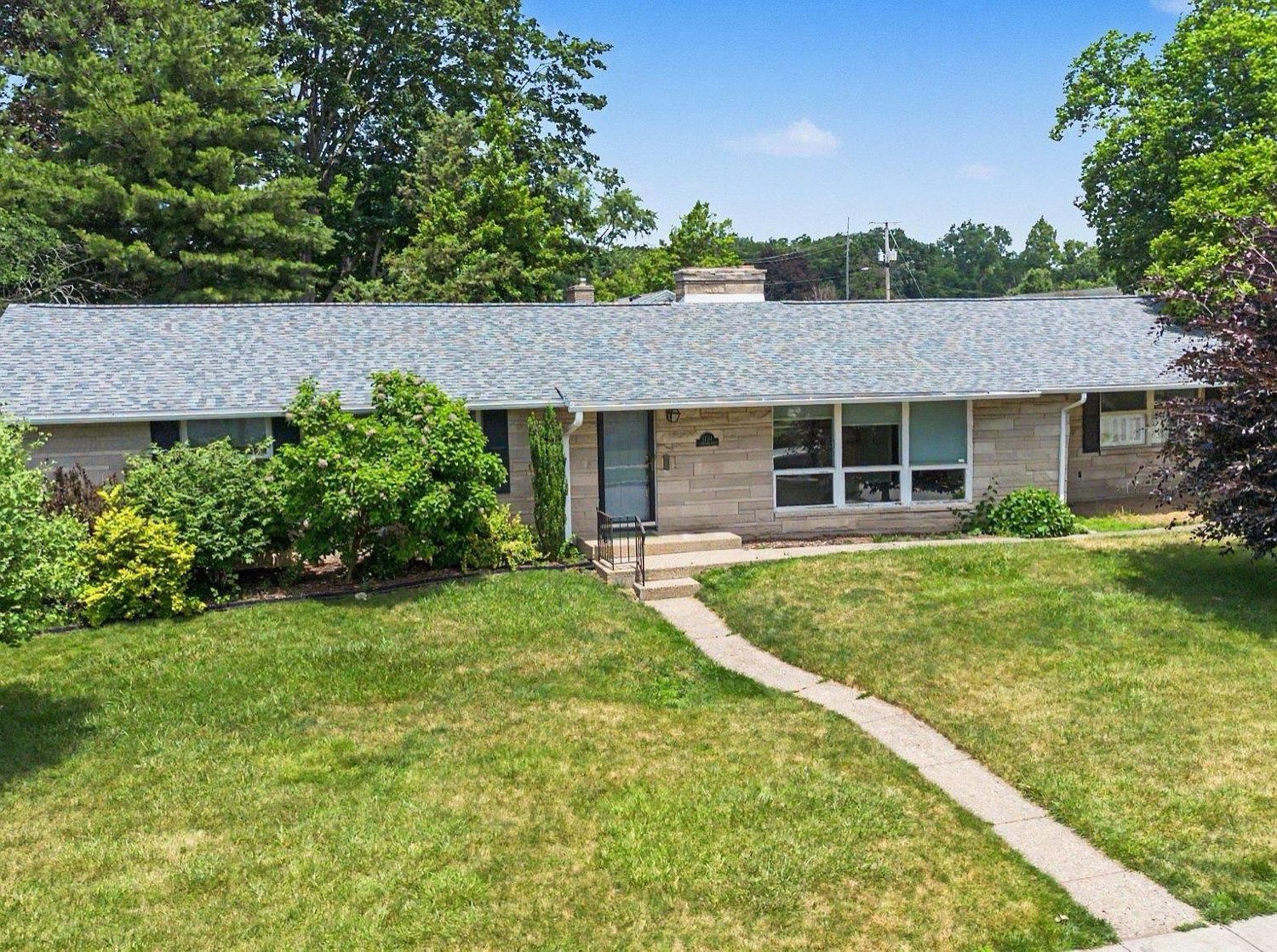 1733 Southwood Ave, South Bend